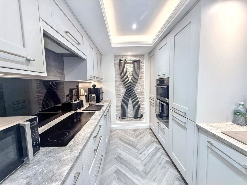 Property image 7 of 16
