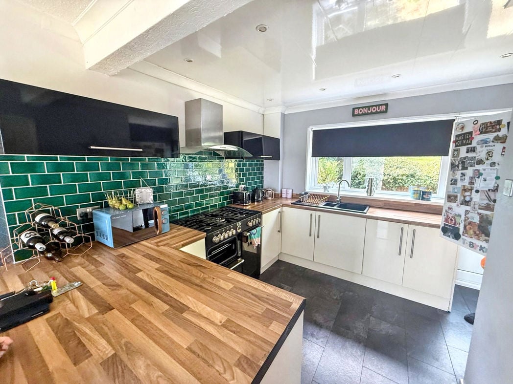 Property image 3 of 15