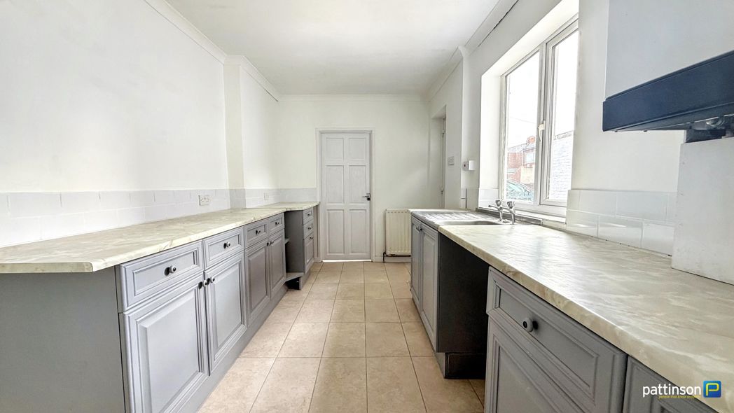 Property image 4 of 15