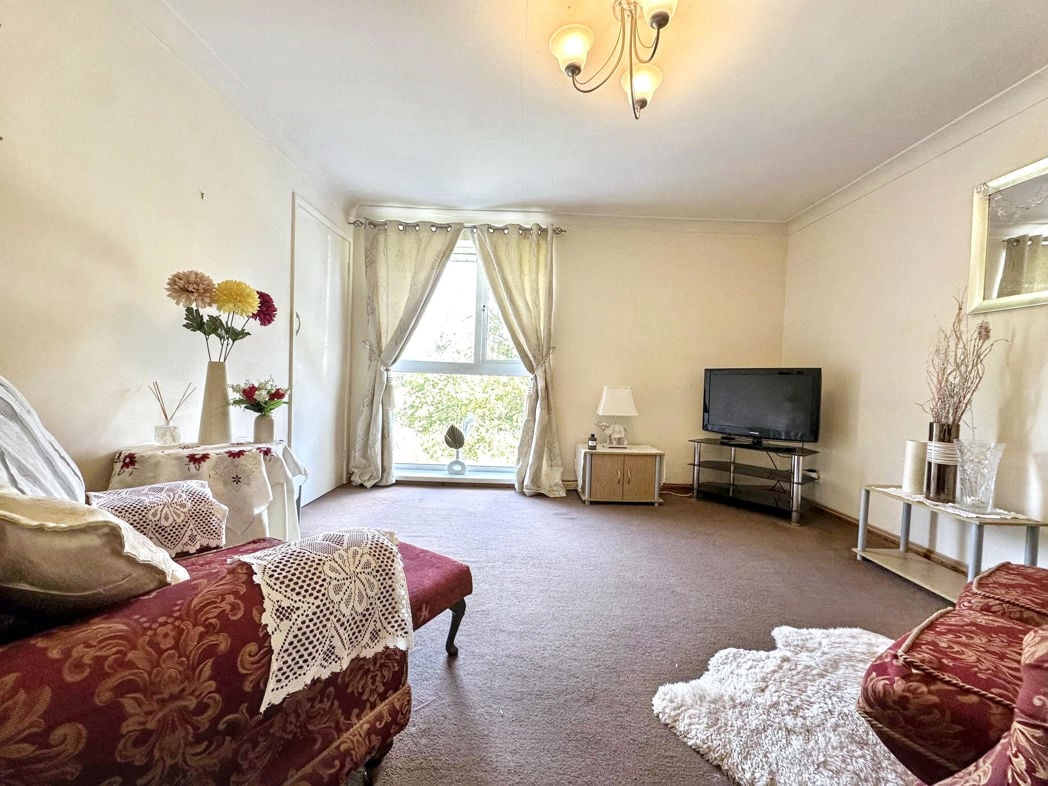 Property image 3 of 15