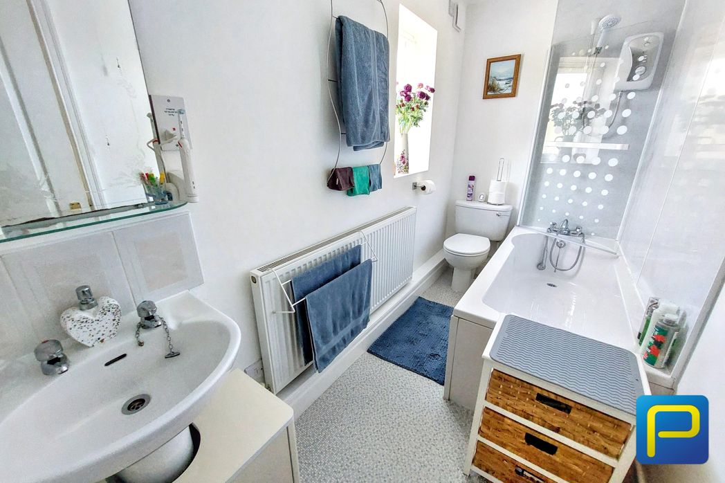 Property image 14 of 27