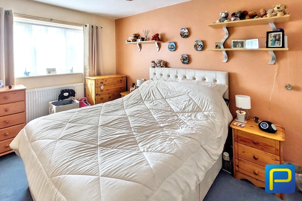 Property image 15 of 27