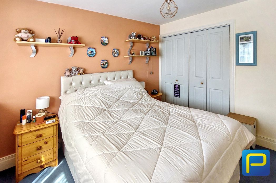 Property image 16 of 27