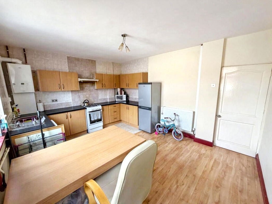 Property image 7 of 20