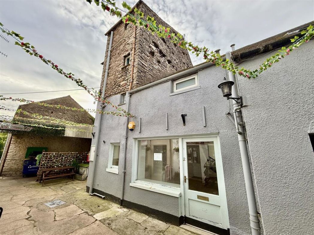 Property image 4 of 21
