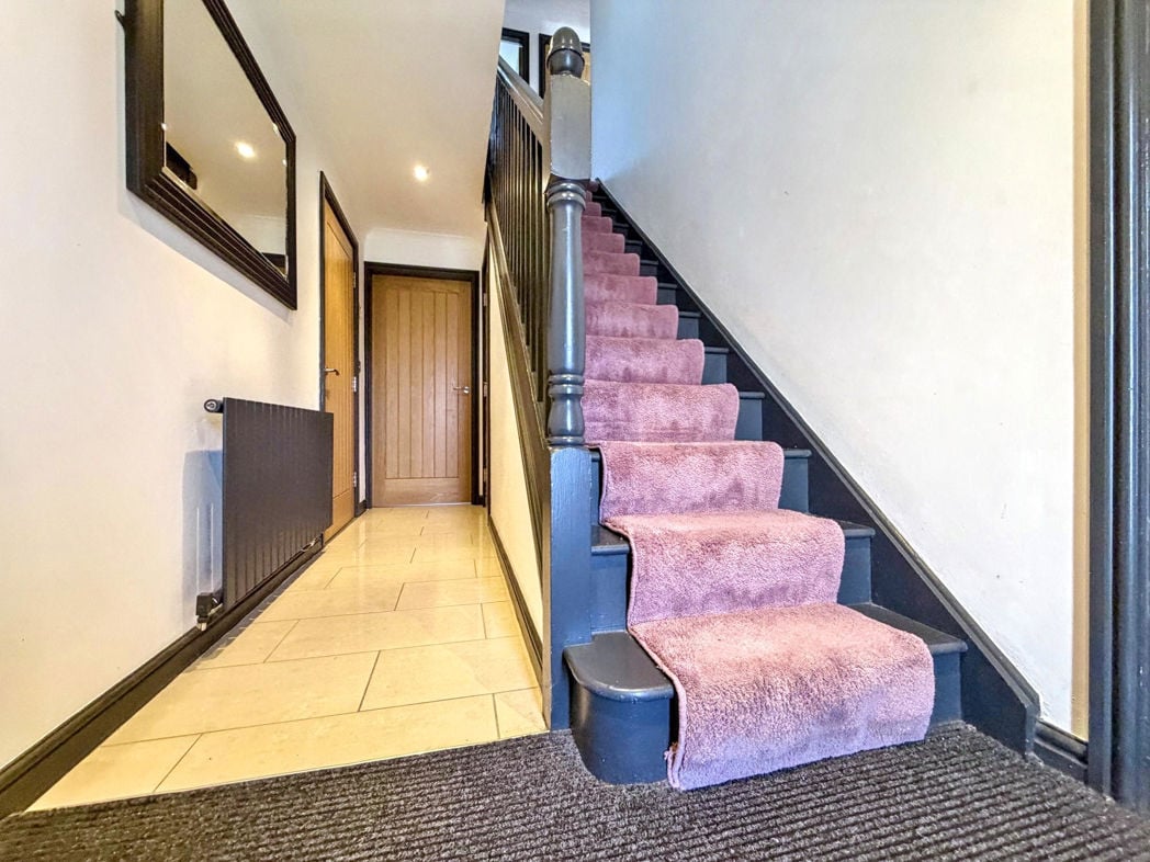 Property image 4 of 32