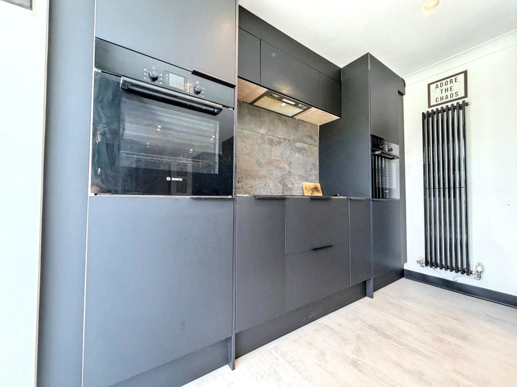 Property image 7 of 32