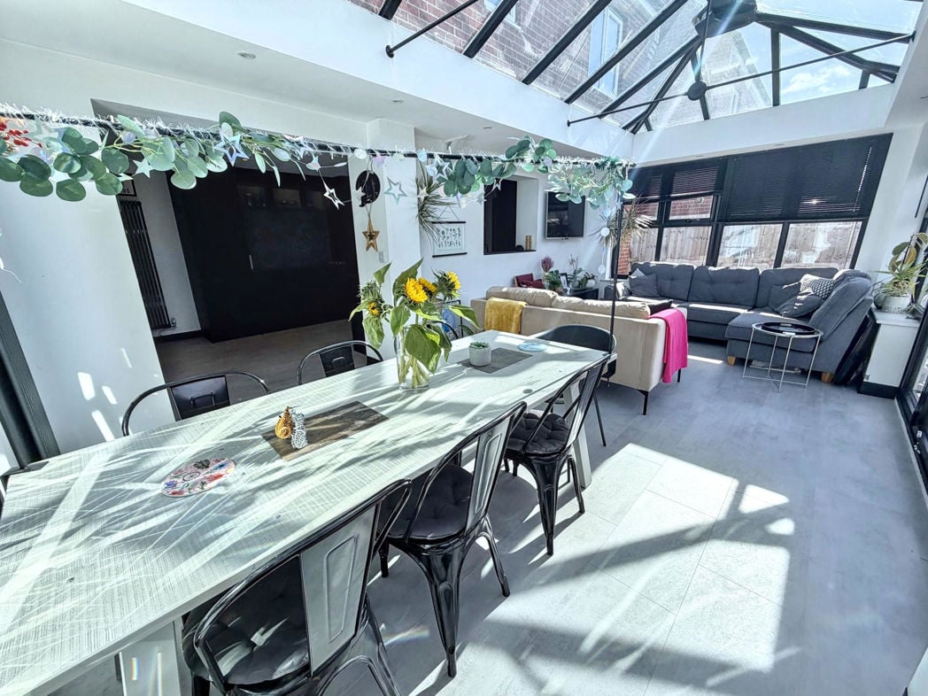 Property image 14 of 32