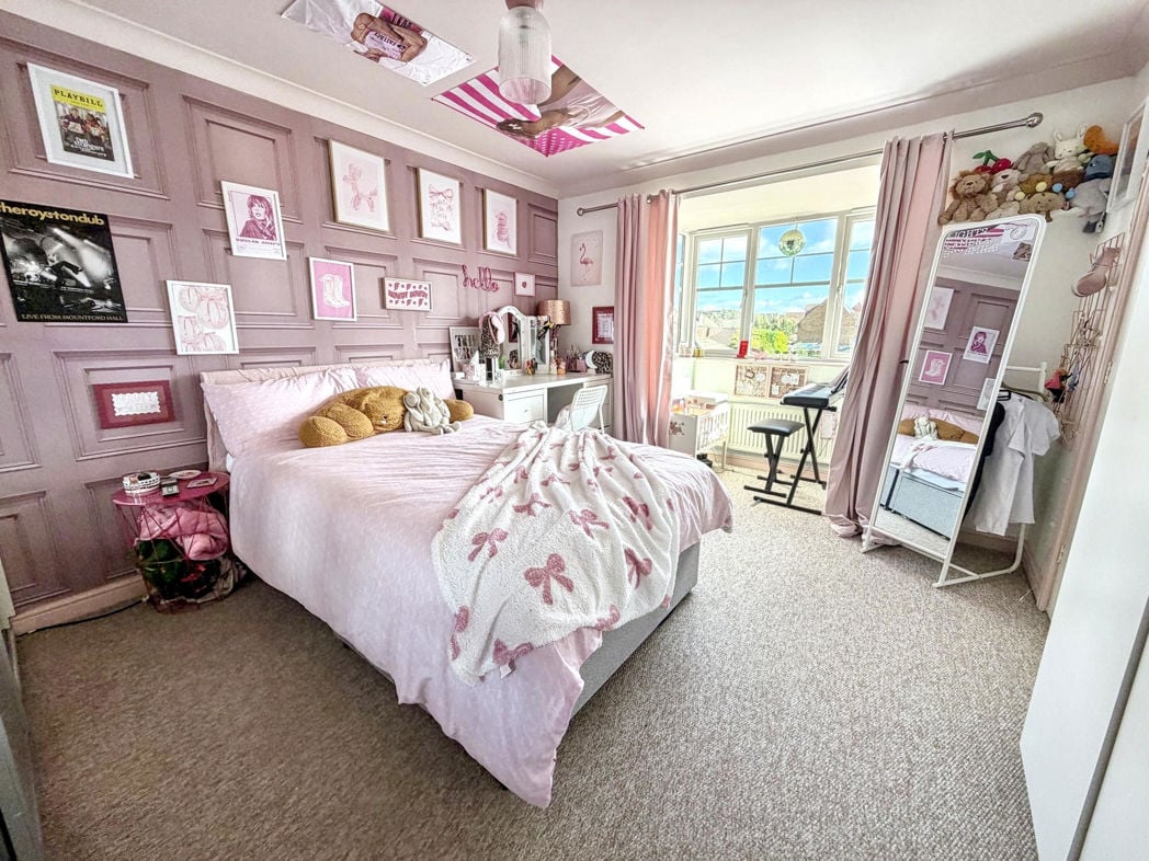 Property image 17 of 32