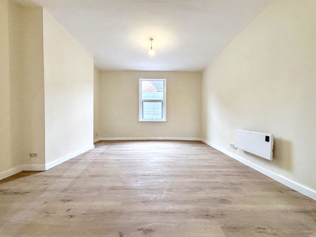 Property image 3 of 9
