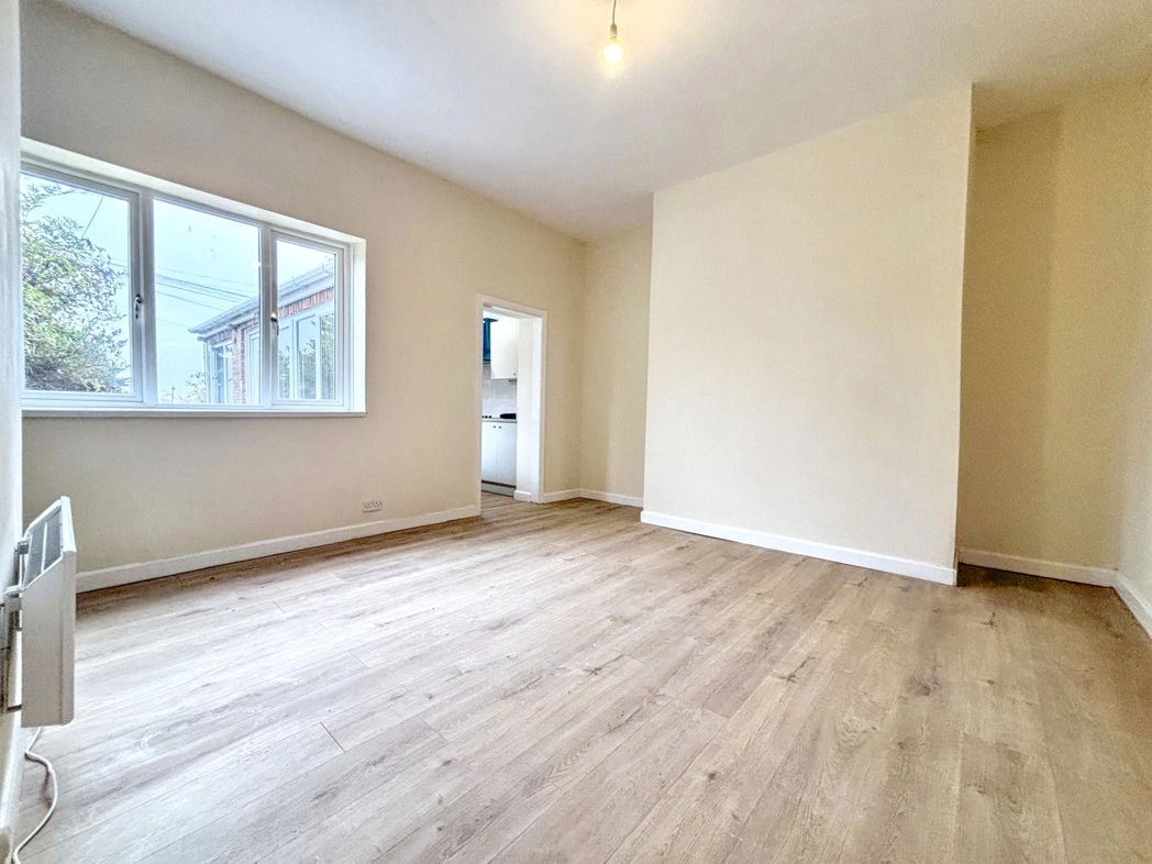 Property image 2 of 9