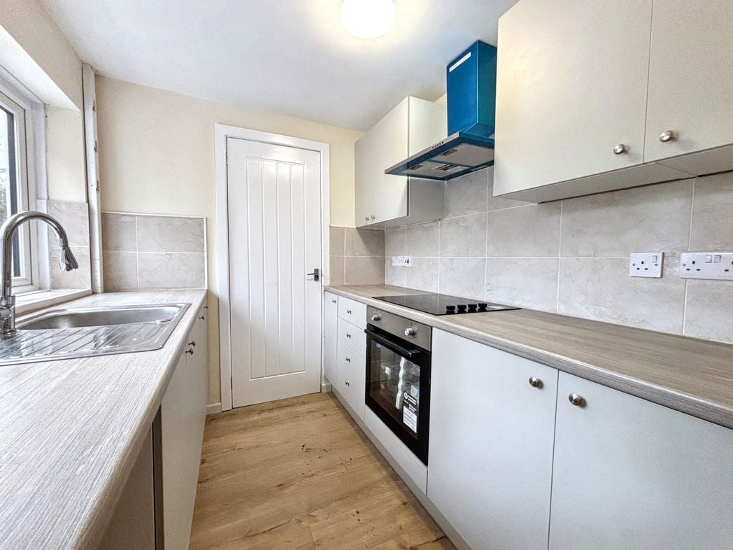 Property image 4 of 9