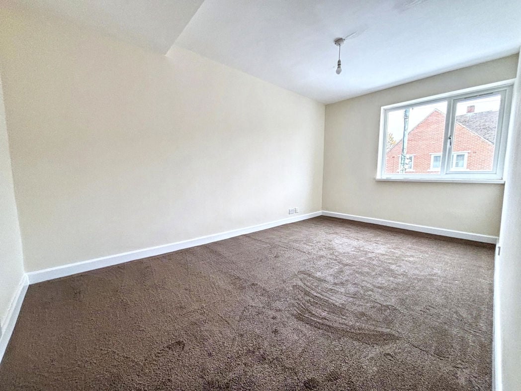 Property image 7 of 9
