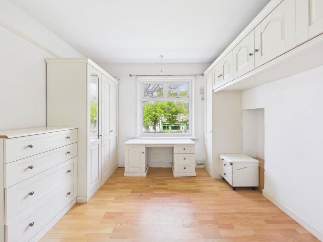 Property image 7 of 12