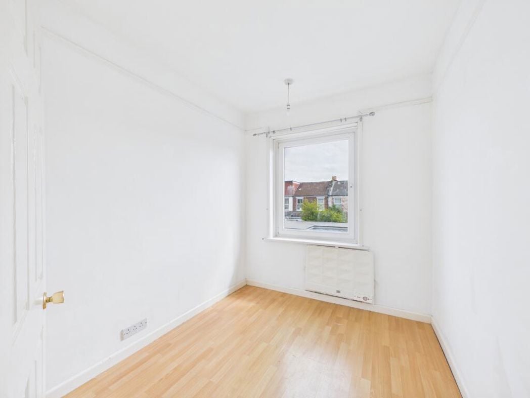 Property image 9 of 12