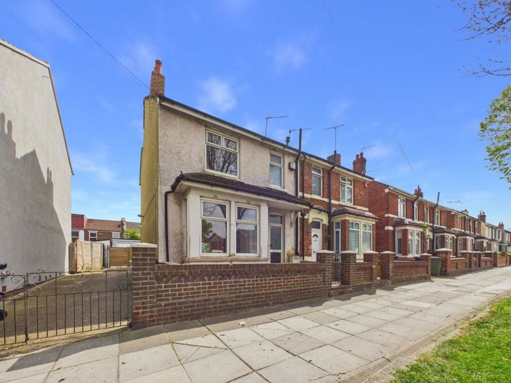 Property image 1 of 12