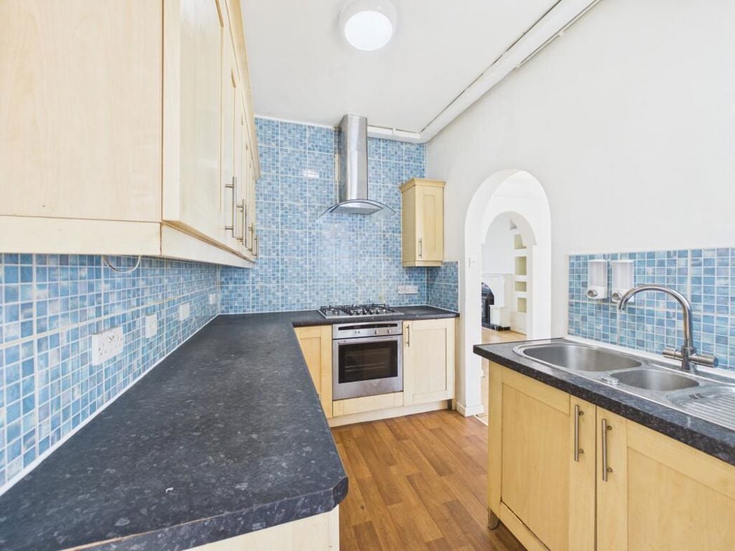 Property image 2 of 12