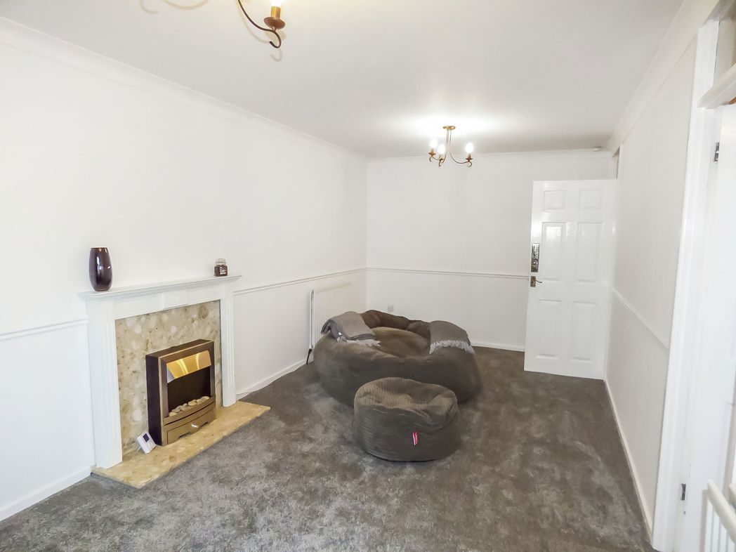 Property image 2 of 13
