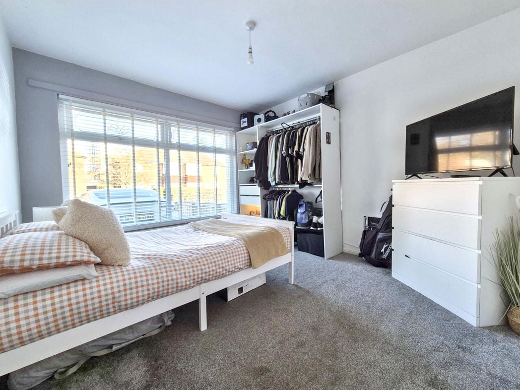 Property image 8 of 30