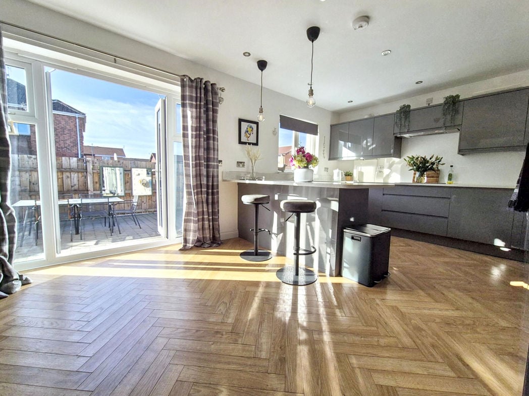 Property image 13 of 30
